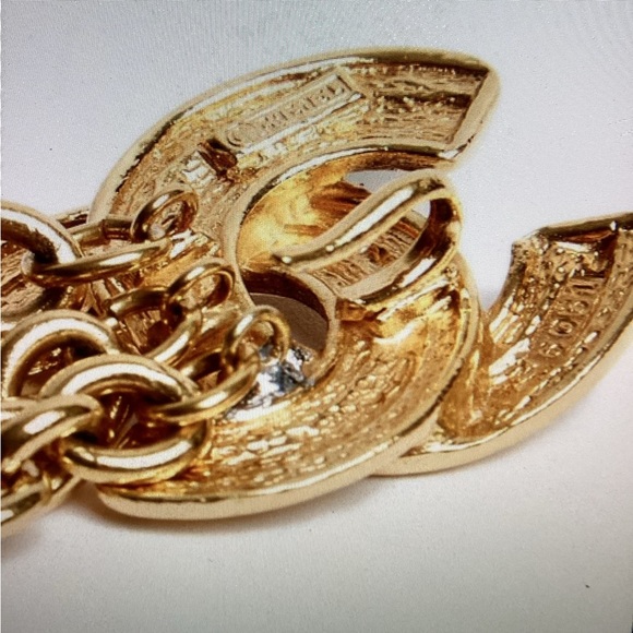 Chanel Gold Tone CC Logo Belt - Picture 5 of 7